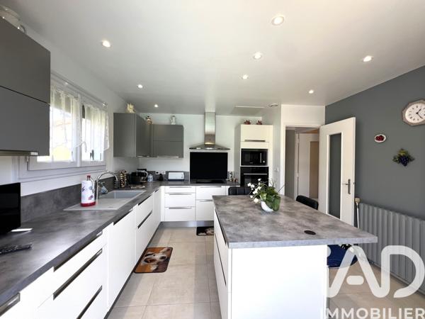 Maison à vendre 5 pièces 107 m² Le Pradet
