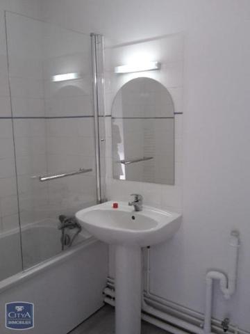 Appartement à louer 1 pièce 19.54m² Chambray-lès-Tours (37170)