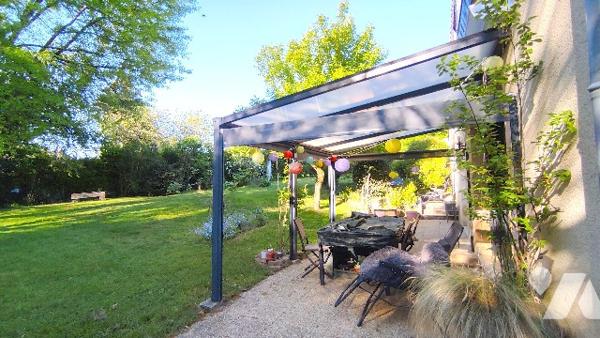 Maison atypique rénovée 4 chambres, garage et grand jardin