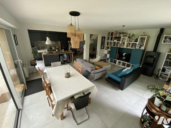 Maison atypique rénovée 4 chambres, garage et grand jardin