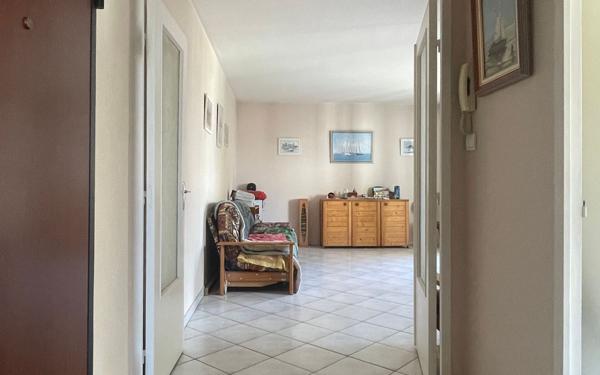 Appartement à vendre    2 pièces • 62,68 m2 Vénissieux