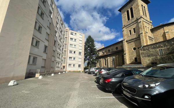 Appartement à vendre    2 pièces • 62,68 m2 Vénissieux