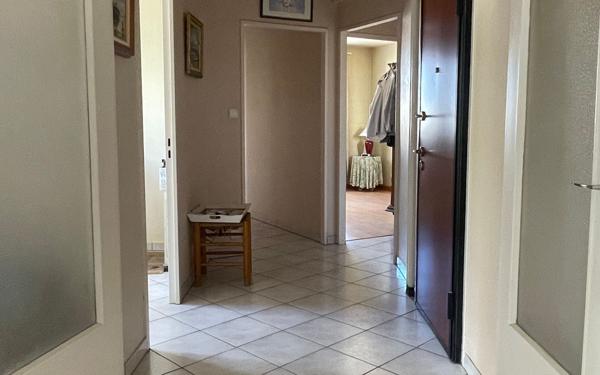 Appartement à vendre    2 pièces • 62,68 m2 Vénissieux