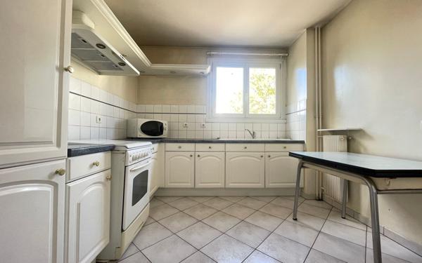 Appartement à vendre    2 pièces • 62,68 m2 Vénissieux