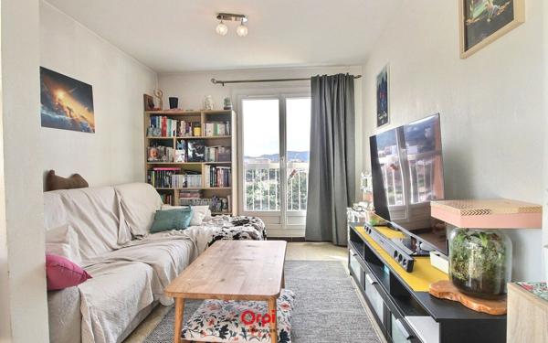 Appartement à vendre    3 pièces • 71 m2 Marseille 10