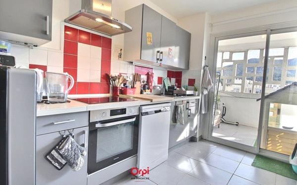 Appartement à vendre    3 pièces • 71 m2 Marseille 10