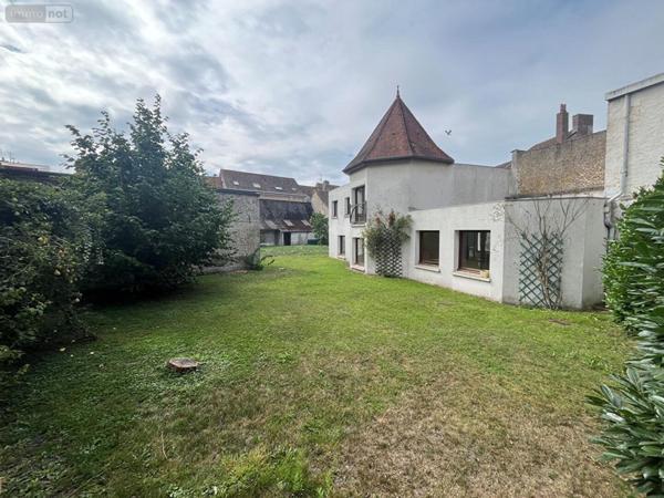 Immeuble à vendre à Bourbourg dans le Nord (59630), ref : 570