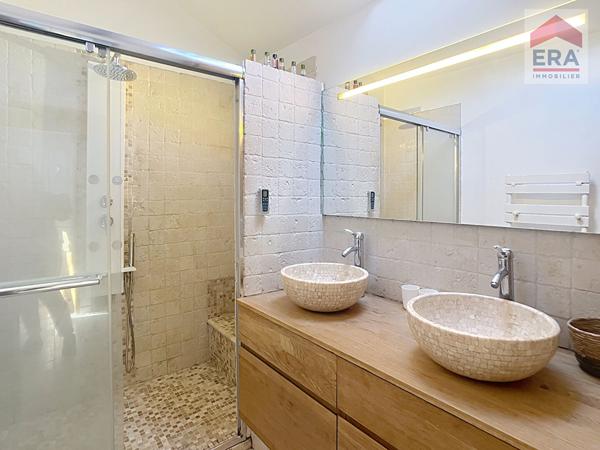 A VENDRE MARSEILLE 13014 MAISON T4 AVEC JARDIN ET CAVE AMENAGEE EN T3