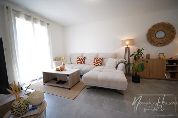 Maison
         5 pièces
        - 88 m² Exclusivité 229 900 €*