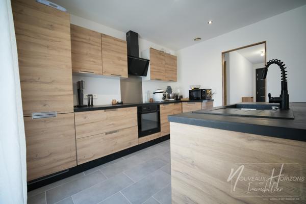 Maison
         5 pièces
        - 88 m² Exclusivité 229 900 €*