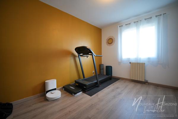 Maison
         5 pièces
        - 88 m² Exclusivité 229 900 €*