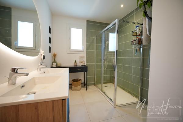 Maison
         5 pièces
        - 88 m² Exclusivité 229 900 €*