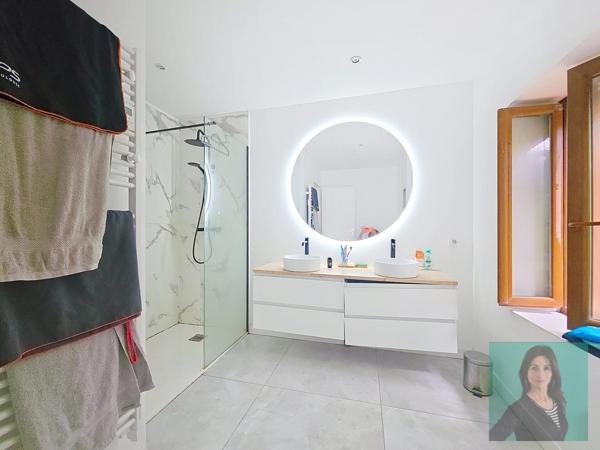 Appartement T3 avec terrasse1er et dernier étage