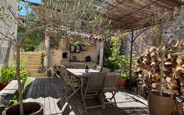 Maison à vendre    4 pièces • 98 m2 Carnoux-en-Provence