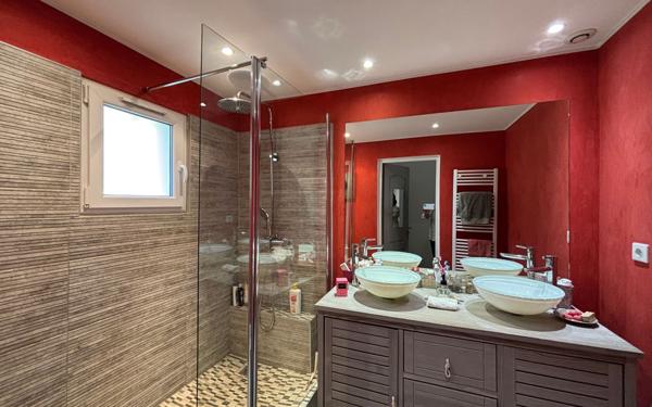 Maison à vendre    4 pièces • 98 m2 Carnoux-en-Provence