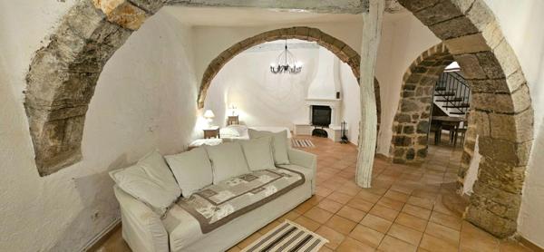 Splendide maison de village avec  jardinet et terrasses