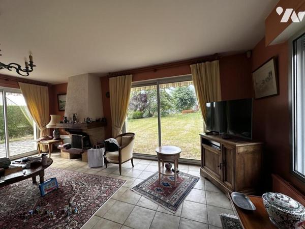 A VENDRE SENE Proche Golfe, MAISON D'ARCHITECTE SUR PARC DE 5 409 M² 