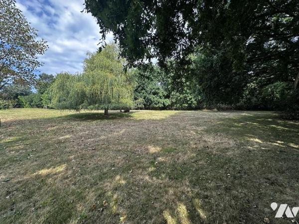 A VENDRE SENE Proche Golfe, MAISON D'ARCHITECTE SUR PARC DE 5 409 M² 