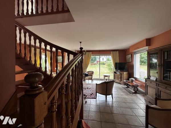 A VENDRE SENE Proche Golfe, MAISON D'ARCHITECTE SUR PARC DE 5 409 M² 