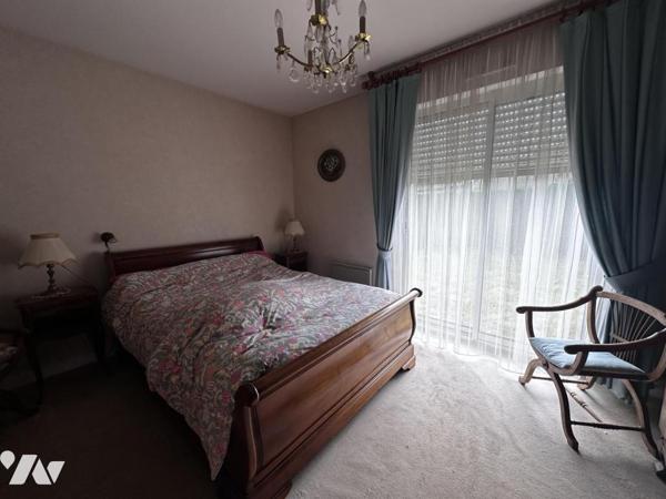 A VENDRE SENE Proche Golfe, MAISON D'ARCHITECTE SUR PARC DE 5 409 M² 
