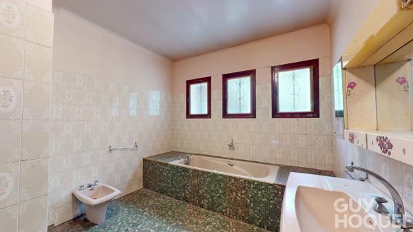 HAGETMAU CENTRE : MAISON AVEC VUE IMPRENABLE ET TERRAIN CONSTRUCTIBLE