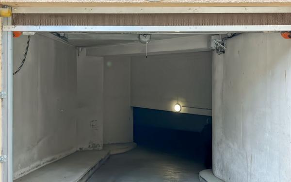 Stationnement à vendre    17 m2 Bandol
