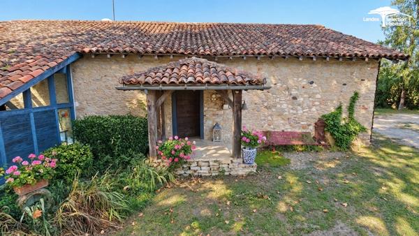 Ensemble immobilier d'exception de 380 m² hab. , piscine, dépendances et revenus locatifs Riviere saas et gourby