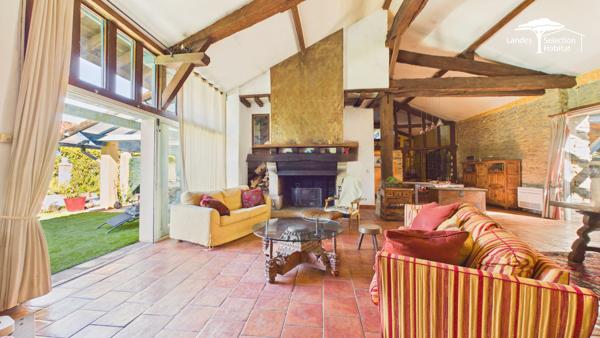 Ensemble immobilier d'exception de 380 m² hab. , piscine, dépendances et revenus locatifs Riviere saas et gourby