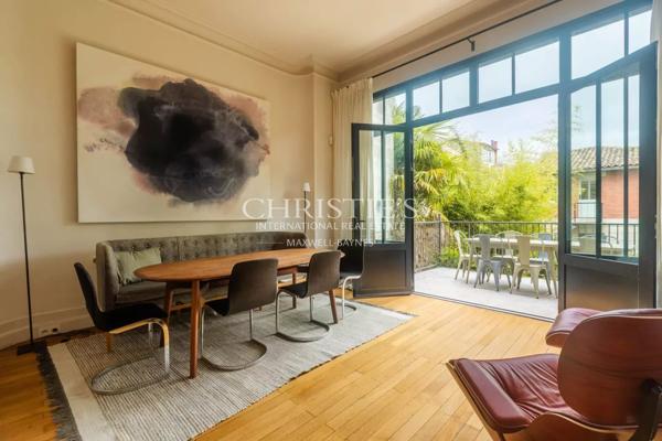 Saint Seurin – Hôtel particulier XIXe rénové avec dépendance