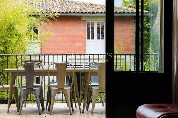 Saint Seurin – Hôtel particulier XIXe rénové avec dépendance