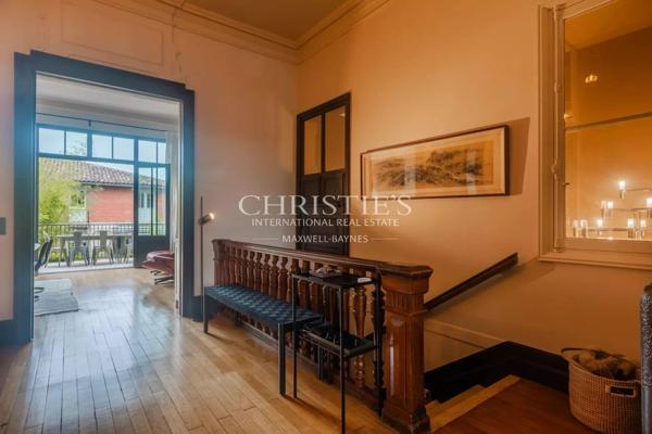 Saint Seurin – Hôtel particulier XIXe rénové avec dépendance