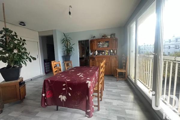 Appartement à vendre 4 pièces 72 m² Sainte-Geneviève-des-Bois