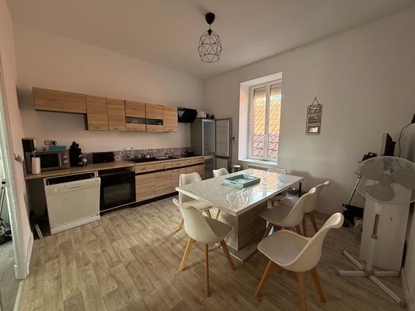 Immeuble 5 pièces 172.7 m2