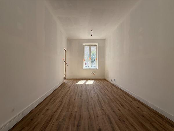 Immeuble 5 pièces 172.7 m2