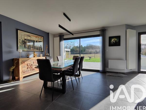 Maison à vendre 5 pièces 142 m² Chanteau