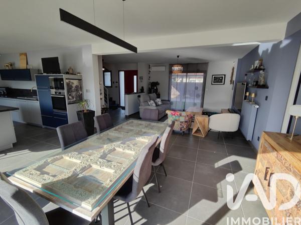Maison à vendre 5 pièces 142 m² Chanteau
