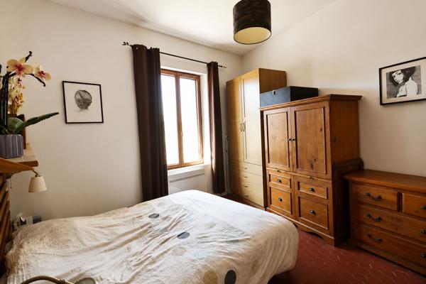 Maison  4 pièce(s) 112 m2, Maison de village Cabriès,  Centre historique Cabriès, Maison de caractère, Bâtisse du XIXe siècle, Maison années 1800, Charme de l'ancien,Grande terrasse, Terrasse sans vis, plein Sud