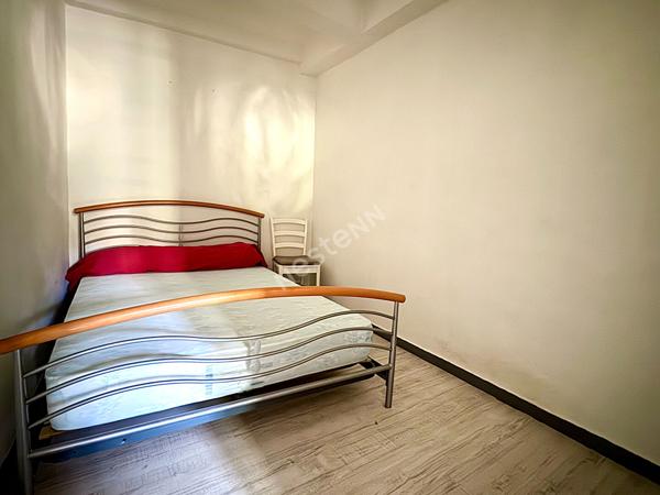 CABASSE. Centre ville. 2ème étage. Appartement T2/3