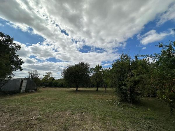 A 1h15 de PARIS - Authentique LONGERE 18ème de 210 m2, DEPENDANCE, PARC ARBORE DE 6483 m2