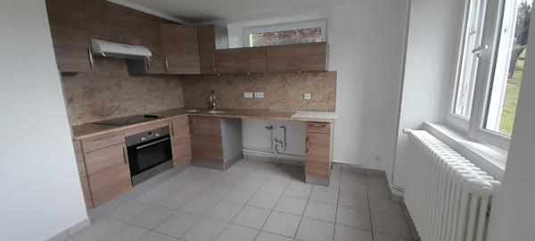 Location appartement Saint-Flour - 3 pièce(s) - 66 m² - 590 €/mois