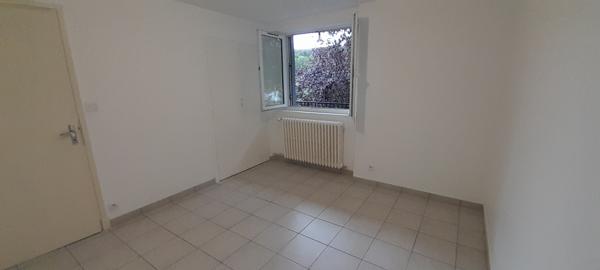 Location appartement Saint-Flour - 3 pièce(s) - 66 m² - 590 €/mois