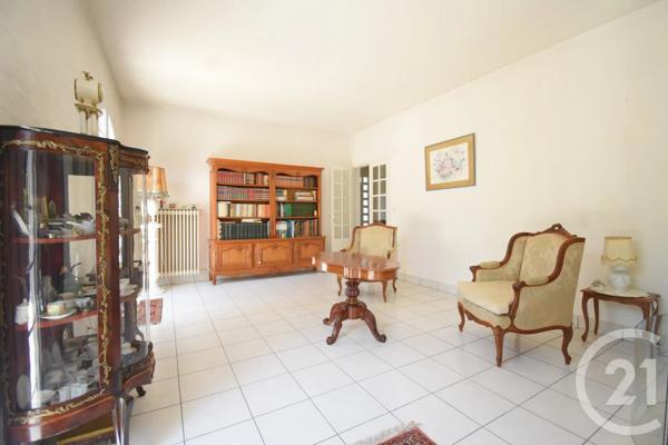 Maison à vendre  4 pièces - 136,85 m 2   VICHY  - 03