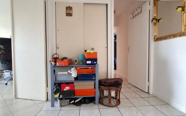 Appartement à vendre    3 pièces • 66,97 m2 Vénissieux