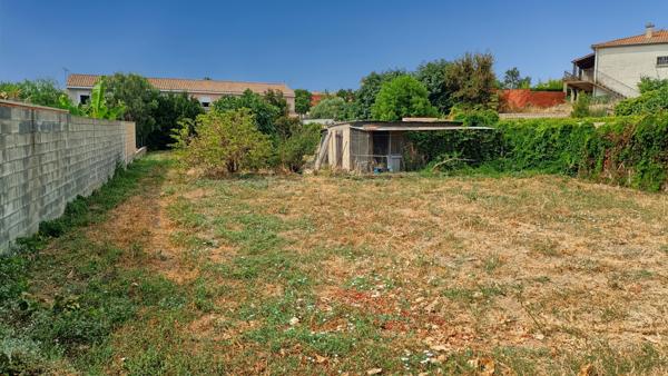 Cazouls-lès-Béziers (34370) Cazouls -les- Béziers, superbe terrain constructible et viabilisé de 557 m2 , hors lotissement