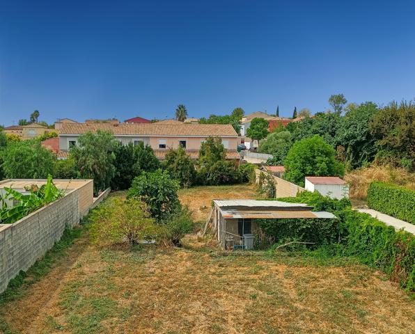 Cazouls-lès-Béziers (34370) Cazouls -les- Béziers, superbe terrain constructible et viabilisé de 557 m2 , hors lotissement