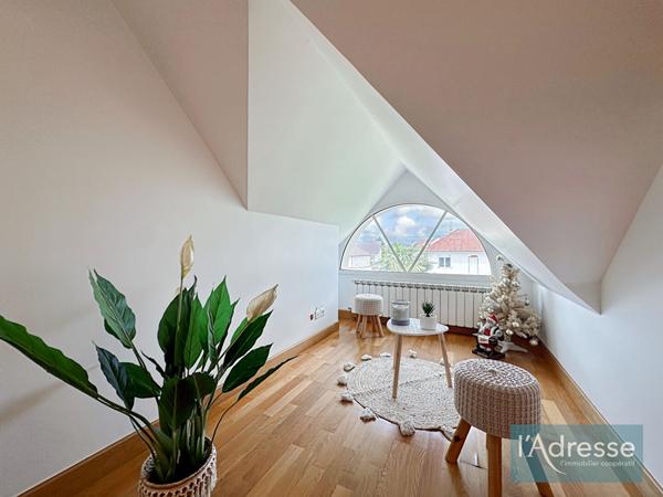 Maison à Ballancourt Sur Essonne 9 pièces 270 m2