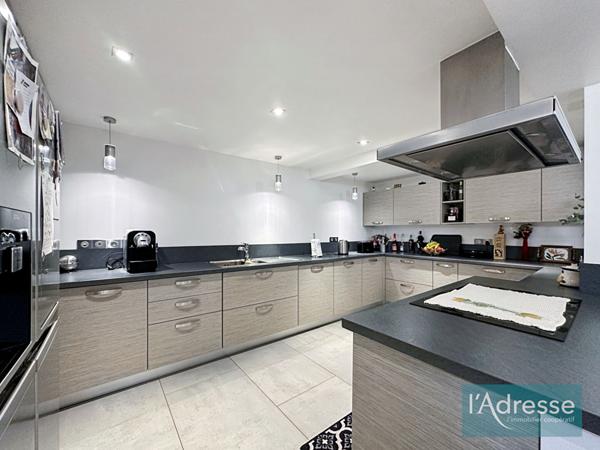 Maison à Ballancourt Sur Essonne 9 pièces 270 m2