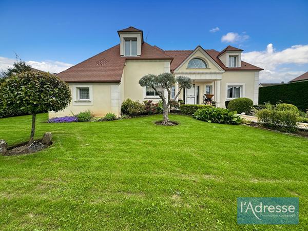 Maison à Ballancourt Sur Essonne 9 pièces 270 m2