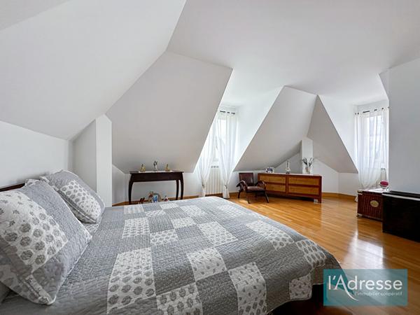 Maison à Ballancourt Sur Essonne 9 pièces 270 m2