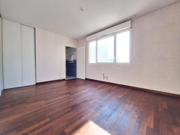 Appartement 4 pièce(s) 3 chambre(s) 110.81 m²